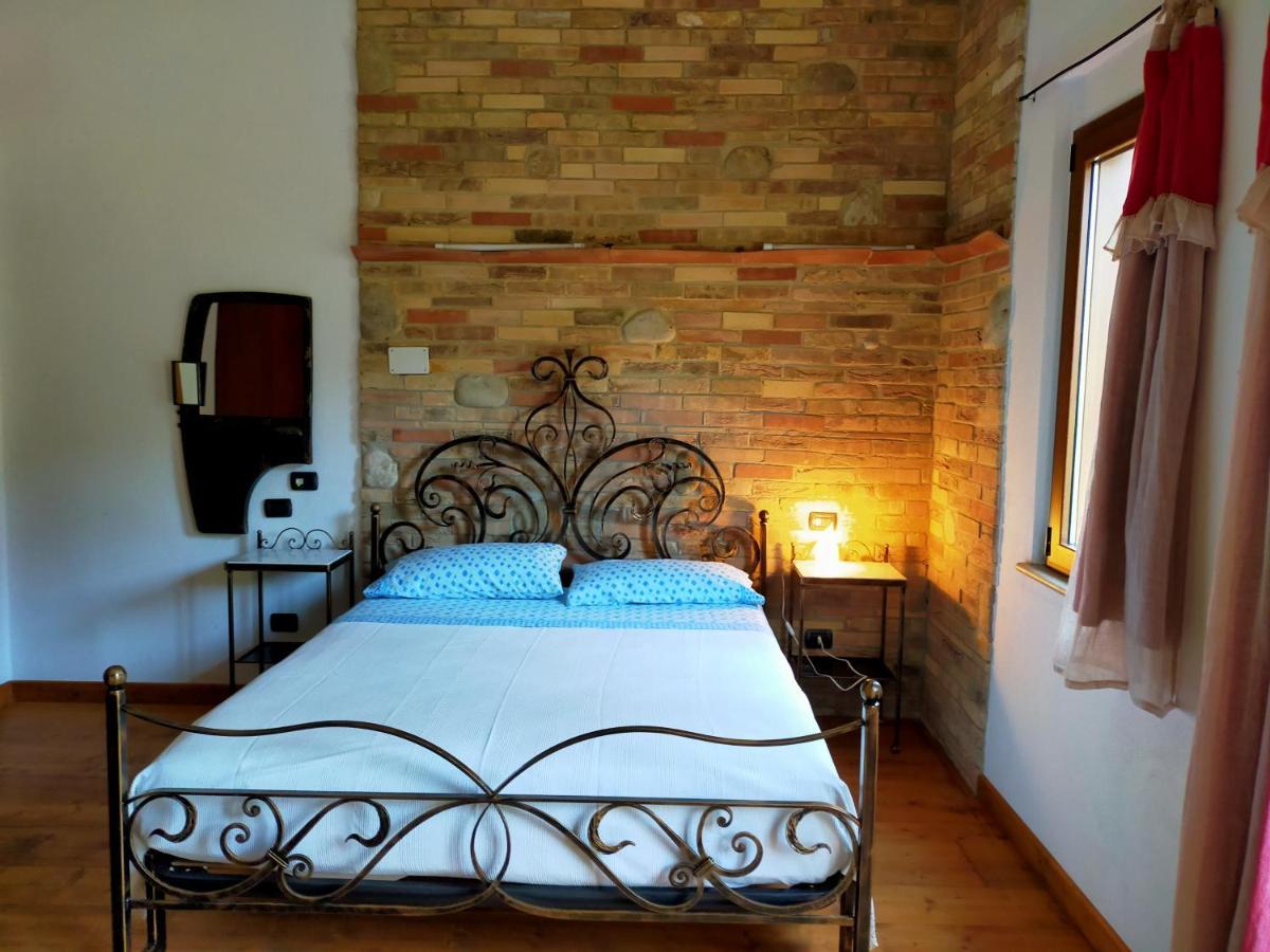 Casale Del Sole Bed & Breakfast Cepagatti Exterior photo