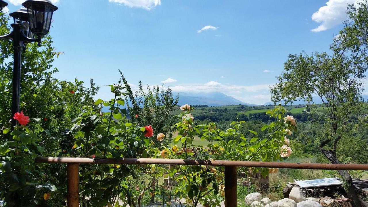 Casale Del Sole Bed & Breakfast Cepagatti Exterior photo