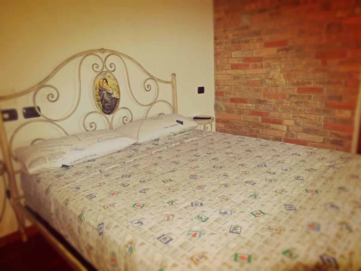 Casale Del Sole Bed & Breakfast Cepagatti Exterior photo
