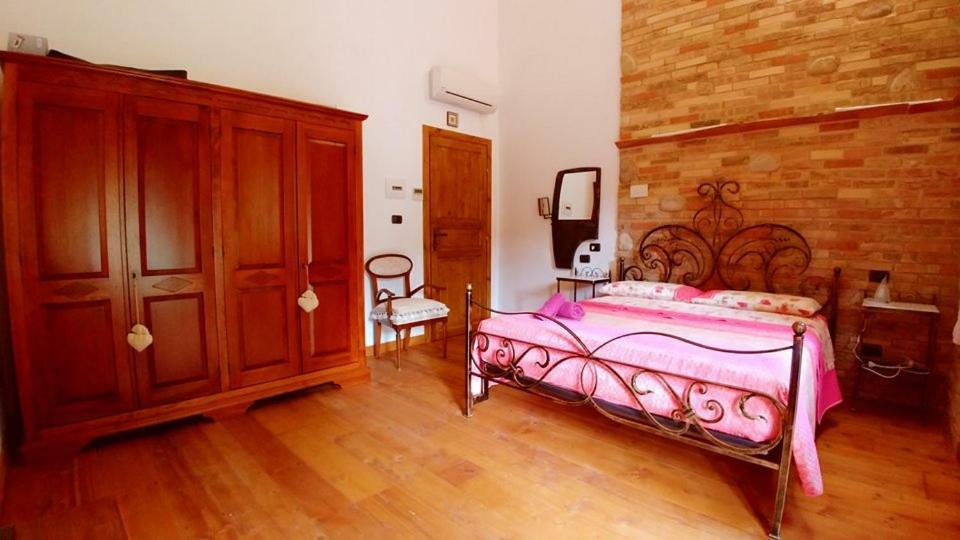 Casale Del Sole Bed & Breakfast Cepagatti Exterior photo